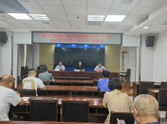 <b>时加强结合法律和跟尾</b>