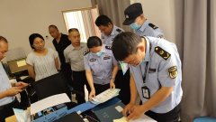 <b>查抄食物储存能否规范、能否存正在交叉污染风</b>